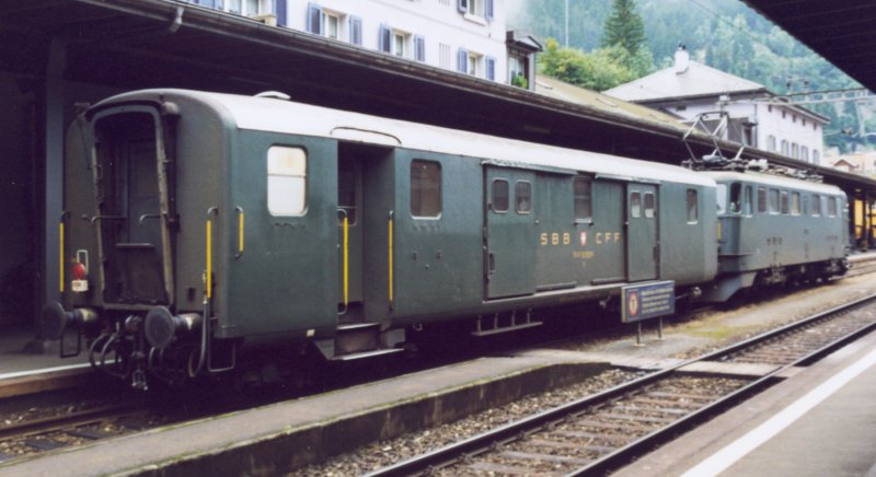 800 - 1-11 - Goeschenen - Aug 1999.jpg