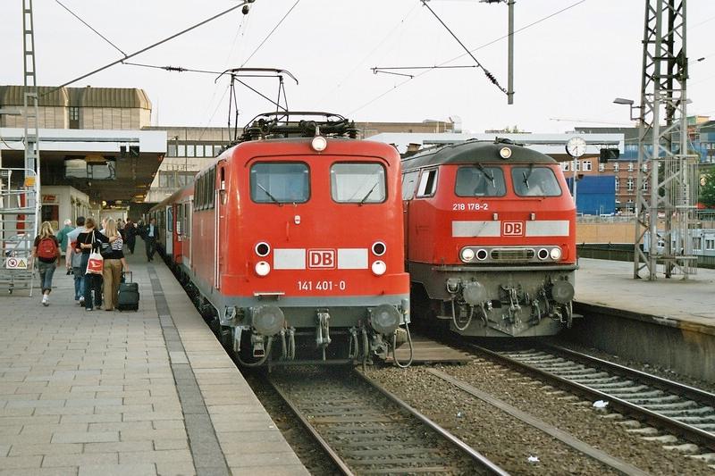 800 - 1-04 - 17-08-2004 - Hamburg Altona - 1-33.jpg