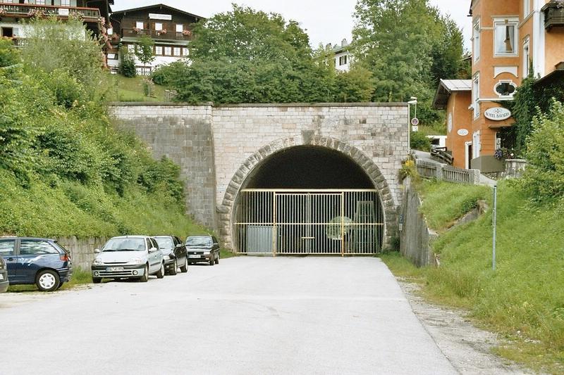 800 - 3-21 - 23-08-2004 - Berchtesgaden Hbf - 3-16.jpg