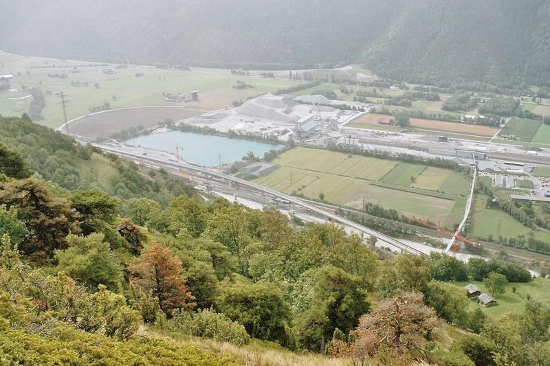 800 - 4-11 - 25-08-2004 - Ausserberg, BLS suedrampe - 4-26.jpg