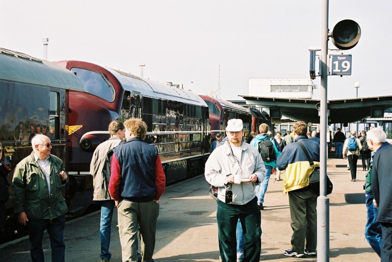 24-03-03 - 1-03 - Fugleflugtlinien 40 aar, Roedby Faergehavn.JPG