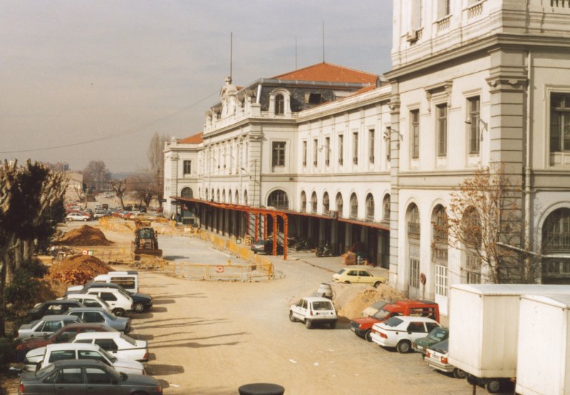 800 - 1-29 Madrid - Estacion del Norte - Feb 92.jpg