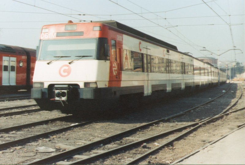 800 - 3-30 Madrid - Atocha - Feb 92.jpg