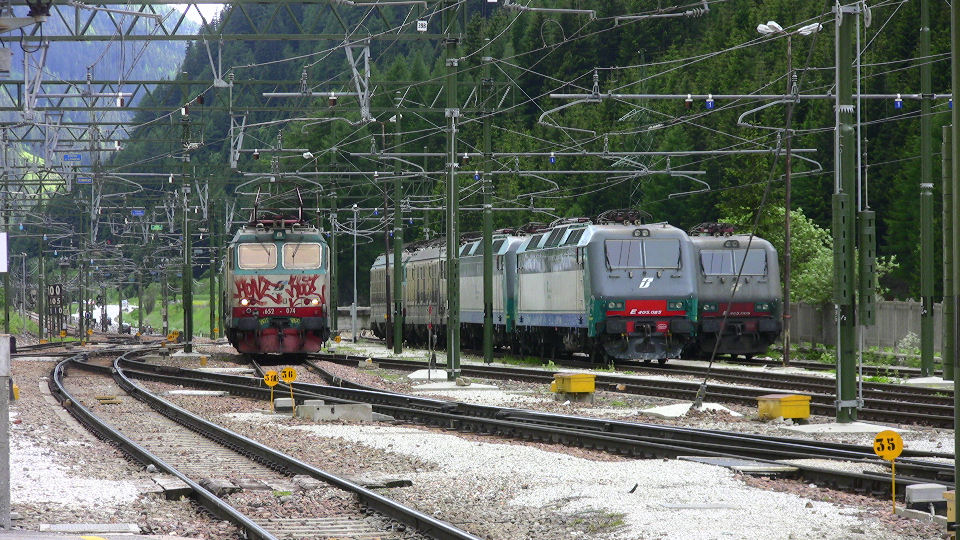 221 - 2008-06-07 - Brenner Grenzbahnhof - IMG_1814.jpg