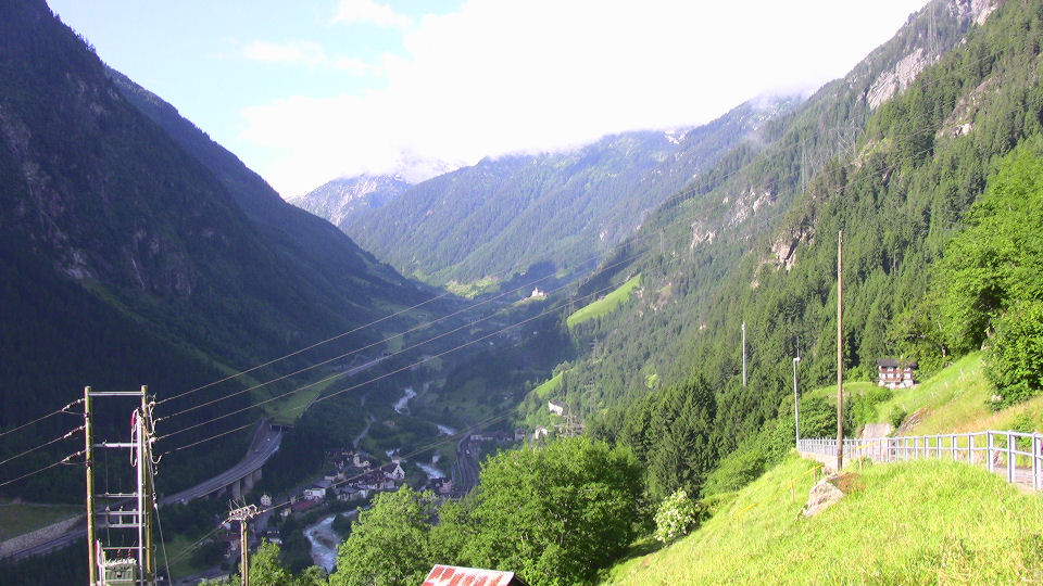 665 - 2008-06-12 - Reusstal fra Gurtnellen Dorf - IMG_2258.jpg