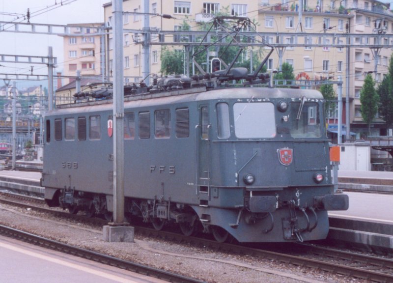 800 - 24-6-00 1-09 Luzern Hbf 19.jpg
