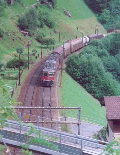 800 - 25-6-00 1-17 Gotthard Nord 11.jpg