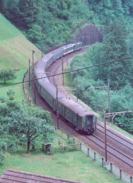 800 - 25-6-00 1-18 Gotthard Nord 10.jpg