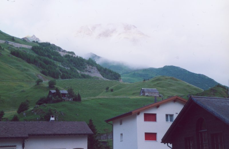 800 - 26-6-00 3-03 Gotthard Pass 25.jpg