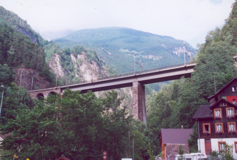 800 - 27-6-00 3-16 Amsteg 12.jpg