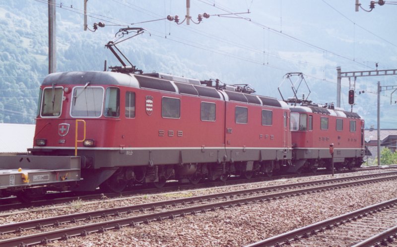 800 - 29-6-00 4-15 Ambri-Piotta 22A.jpg