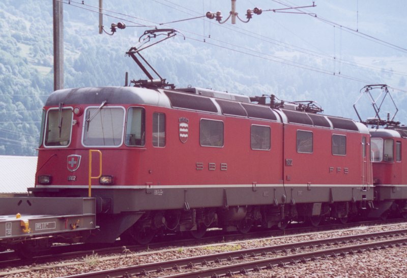 800 - 29-6-00 4-17 Ambri-Piotta 20A.jpg