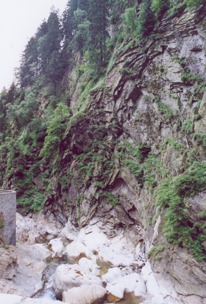 800 - 29-6-00 4-22 Dazio Grande 15A.jpg