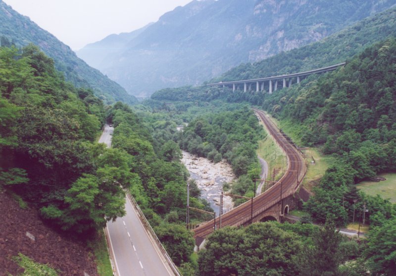 800 - 29-6-00 4-29 Giornico 08A.jpg