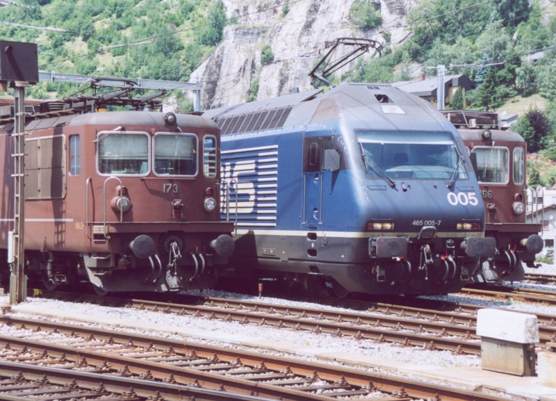 800 - 30-6-00 5-04 Brig 33A.jpg