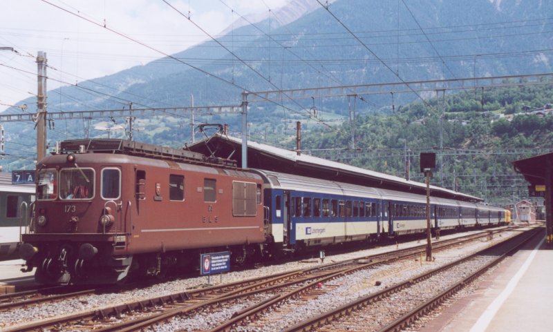 800 - 30-6-00 5-06 Brig 31A.jpg