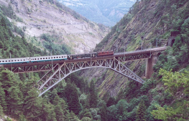 800 - 30-6-00 5-15 Bietchtalbruecke 22A.jpg