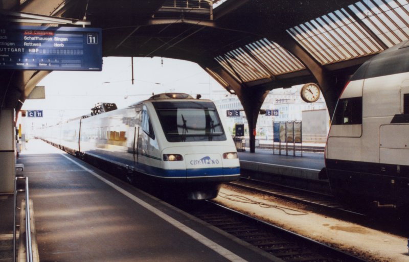 800 - 23-06-01 1-02 Zuerich Hbf 26.jpg