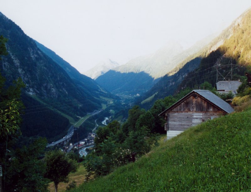 800 - 27-06-01 3-24 Gurtnellen Dorf - Reusstal 04.jpg