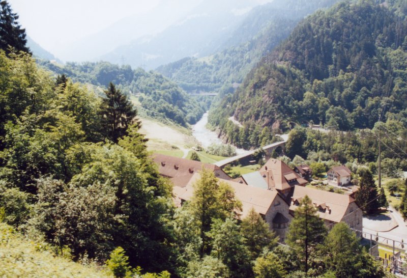 800 - 27-06-01 4-10 Pfaffensprung 18.jpg