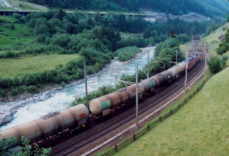 800 - 28-06-01 5-06 Gurtnellen 31.jpg