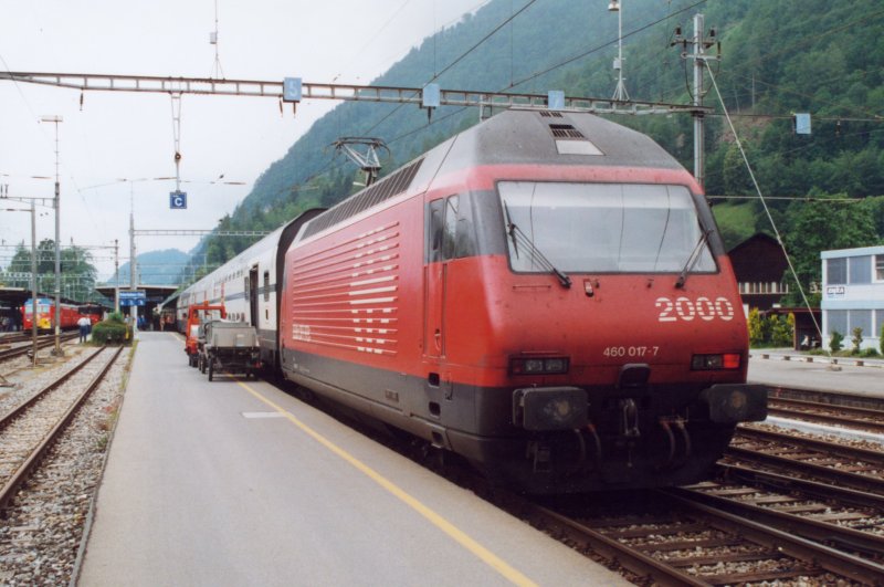 800 - 28-06-01 5-24 Interlaken Ost Hbf 13.jpg