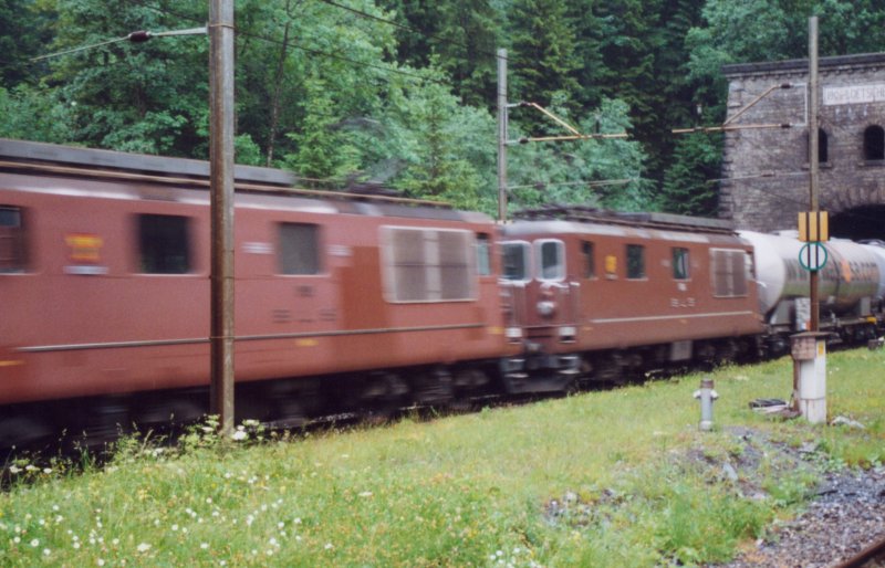 800 - 28-06-01 5-34 Kandersteg 03.jpg