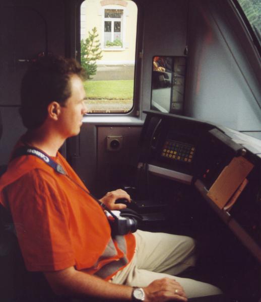 800 - 28-6-01 Erstfeld J-6-05.jpg