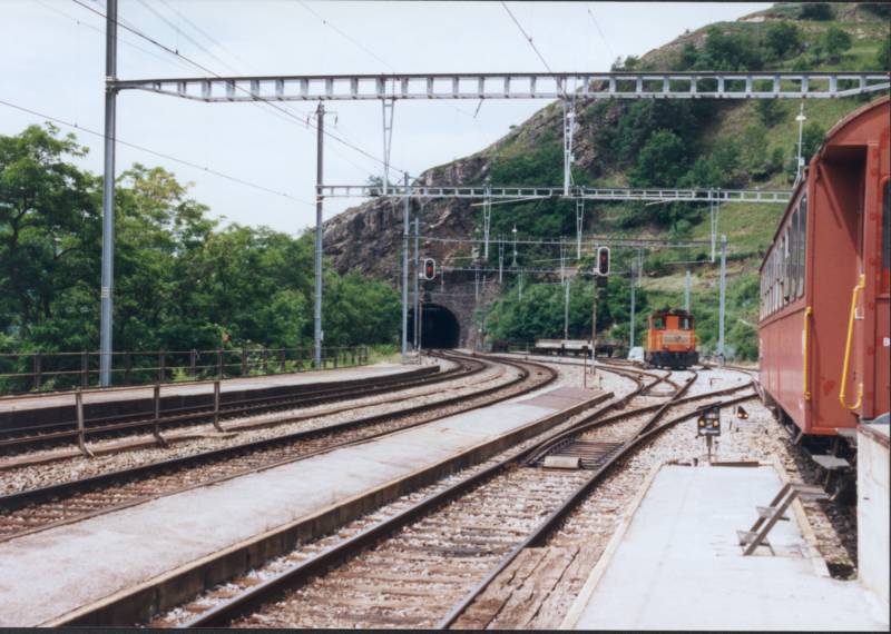 16-6-2002 1-24 Ausserberg, BLS 13.jpg
