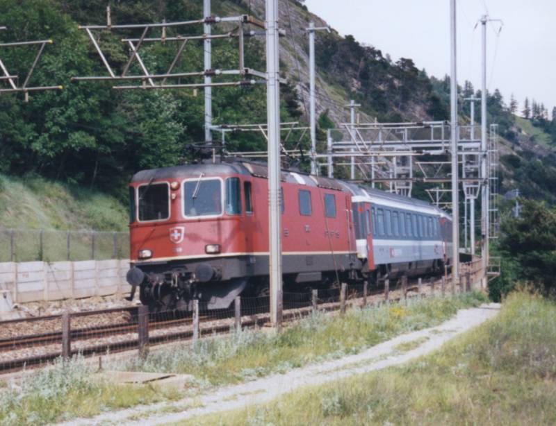 16-6-2002 1-31 Suedrampe, BLS 06.jpg