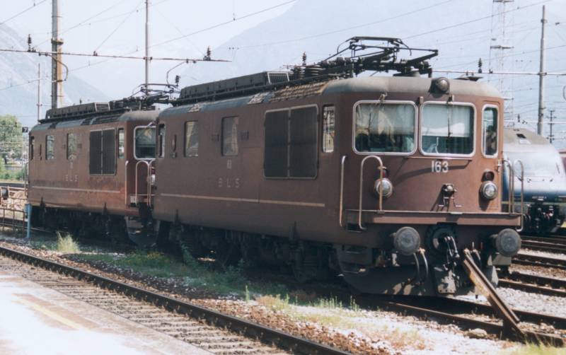 17-6-2002 2-12 Domodossola 25A.jpg