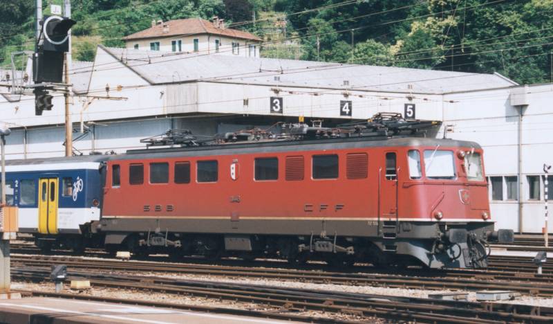 17-6-2002 2-23 Bellinzona 14A.jpg
