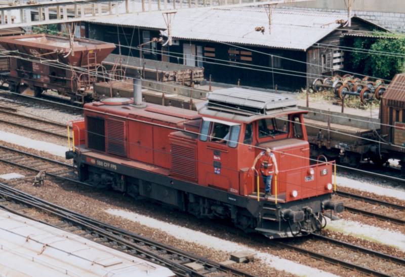 18-6-2002 2-36 Chiasso 01A.jpg