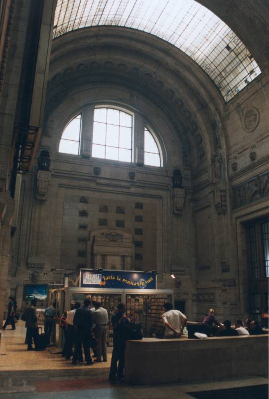 18-6-2002 3-13 Milano Centrale 24A.jpg