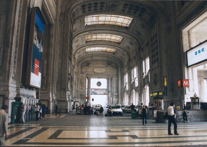 18-6-2002 3-14 Milano Centrale 23A.jpg