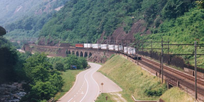 19-6-2002 4-16 Biascina 21A.jpg