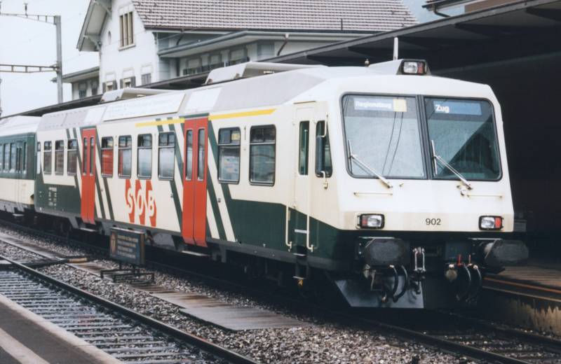21-6-2002 6-13 Erstfeld 24A.jpg