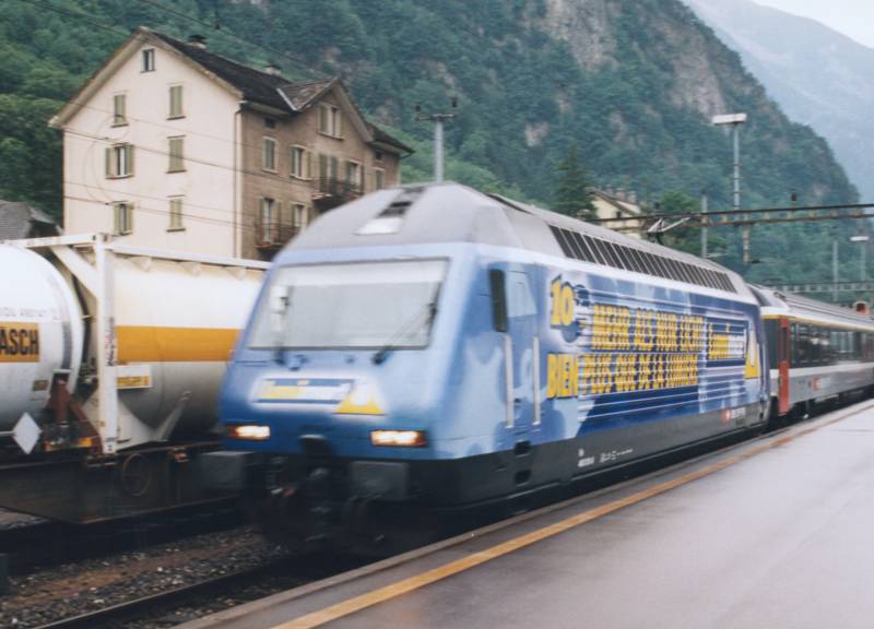 21-6-2002 6-17 Erstfeld 20A.jpg