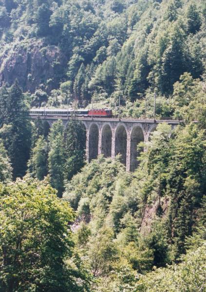 22-6-2002 6-31 Gurtnellen - Intchi 06A.jpg