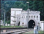 16-6-2002 2-05 Brig 32A.jpg