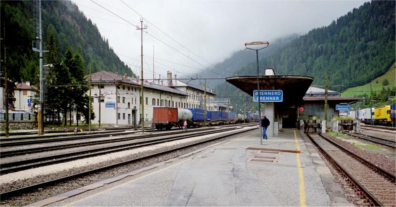 2-08 - 30-08-2003 - Brennero - 29a.jpg