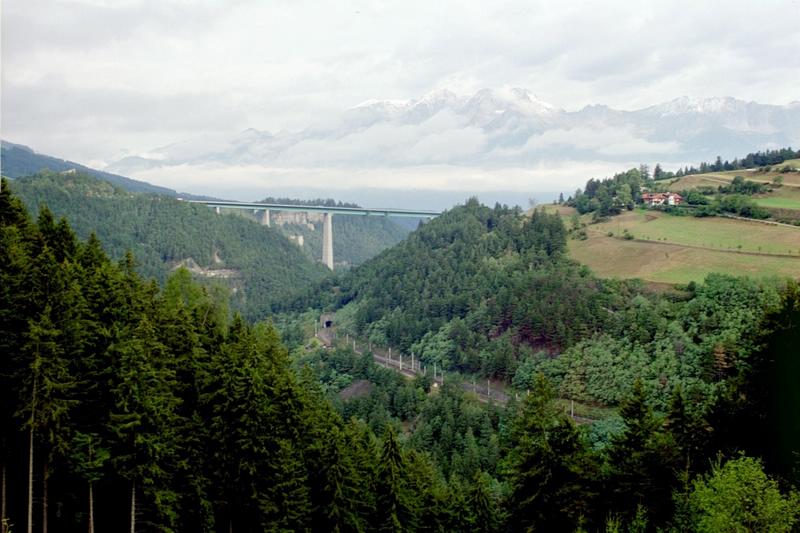 2-35 - 01-09-2003 - Europabruecke, Brenner - 02a.jpg