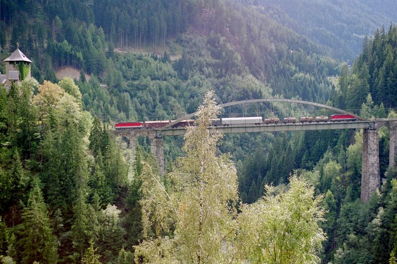 3-11 - 01-09-2003 - Trisannabruecke, Arlberg - 26a.jpg