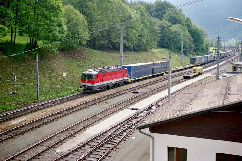 3-32 - 02-09-2003 - Dalaas, Arlberg - 05a.jpg