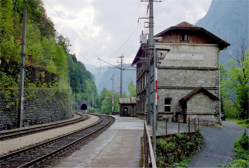 4-02 - 02-09-2003 - Hintergasse, Arlberg - 35a.jpg