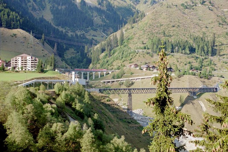 4-18 - 02-09-2003 - Sedrun - 19a.jpg