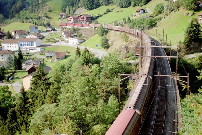 4-35 - 03-09-2003 - Wassen - 02a.jpg