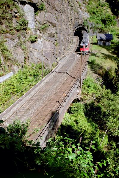 5-06 - 02-09-2003 - Wassen - 31a.jpg