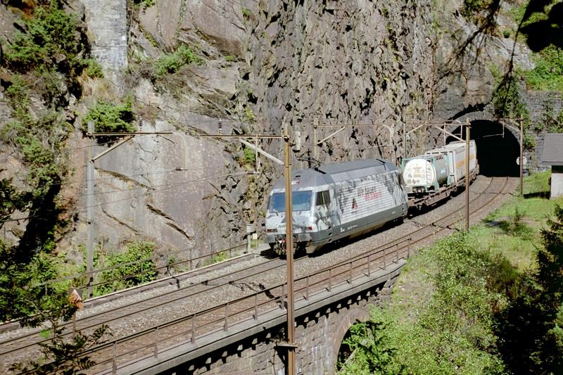 5-10 - 02-09-2003 - Wassen - 27a.jpg