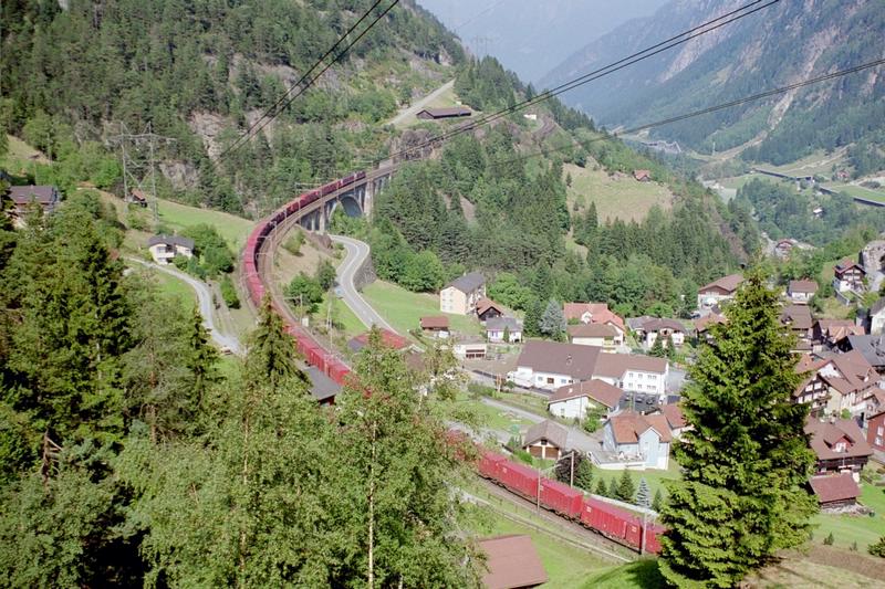 5-28 - 02-09-2003 - Wassen - 09a.jpg